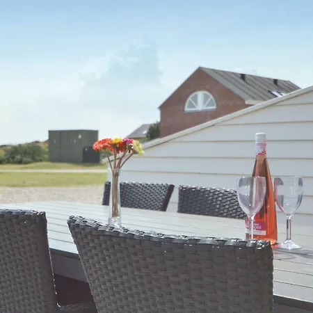 Ferienhaus Three-bedroom Holiday In Romo *