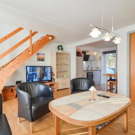 Ferienhaus Three-bedroom Holiday In Romo *