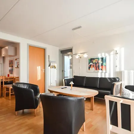 Ferienhaus Three-bedroom Holiday In Romo