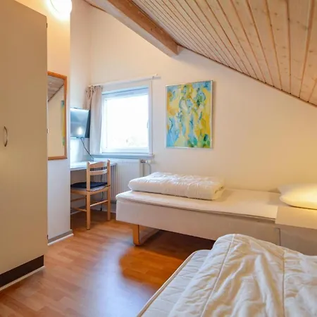 Ferienhaus Three-bedroom Holiday In Romo *